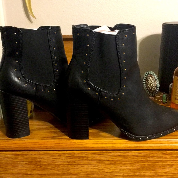 Man made Leather Boots Size 10 - Picture 1 of 7